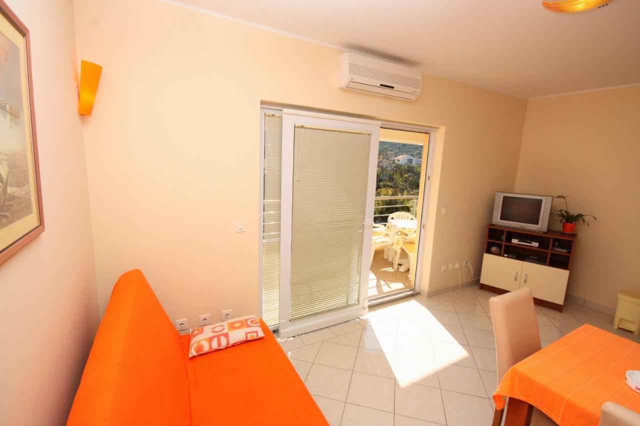 Apartments By The Sea Vinisce, Trogir - 5229 Exterior foto
